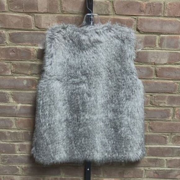 Alberto Makali Faux Fur Vest Size Small NEW - Picture 2 of 4